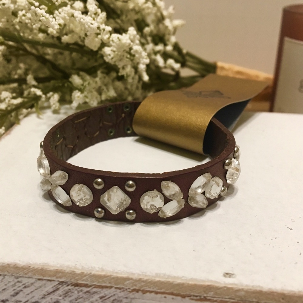 Brown Leather Bracelet with Bling⚜️
